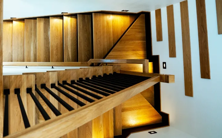 Sculptural white oak staircase