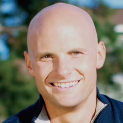 Chip Wade headshot