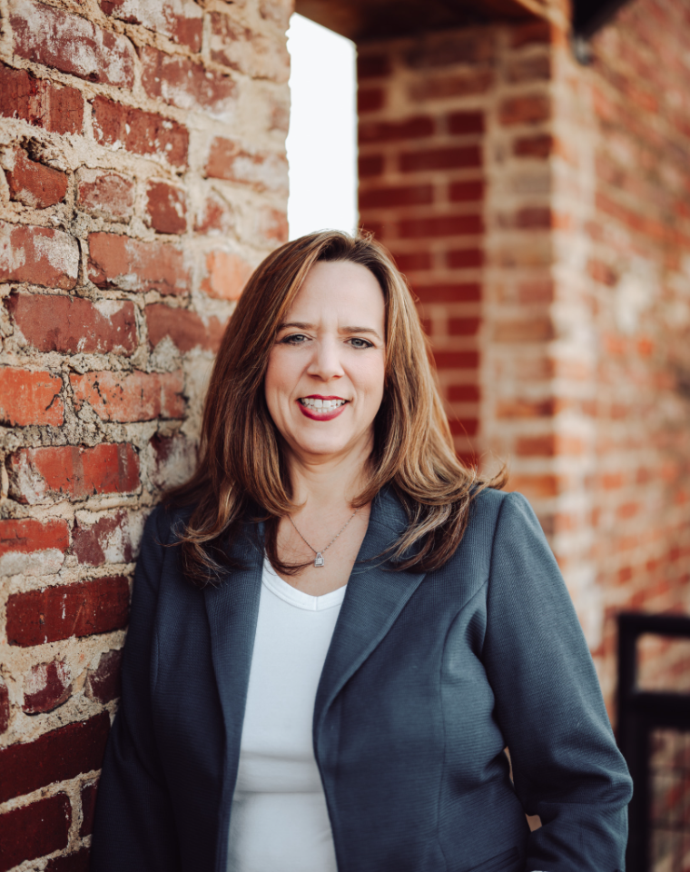Deborah Everson headshot