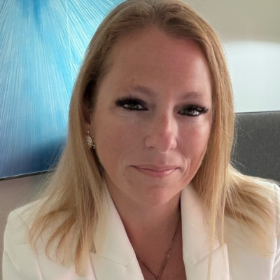 Lisa Henderson, MBA headshot