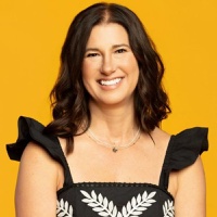 Lisa Williams, Owner of Hello Again