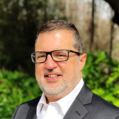 Robert Andreu headshot