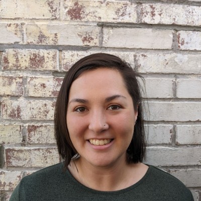 Tara Takano headshot